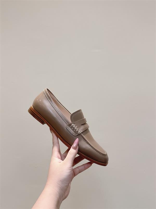 2025112812728589 310